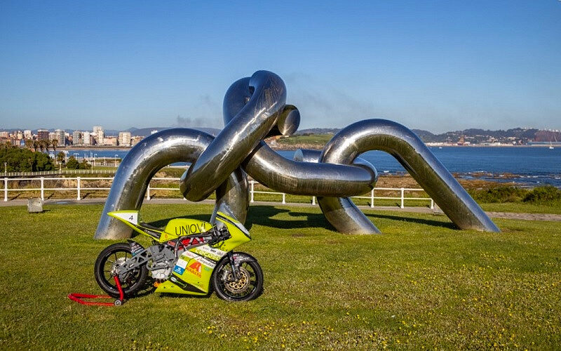 El equipo Wolfast UniOvi presenta su prototipo de moto eléctrica de competición