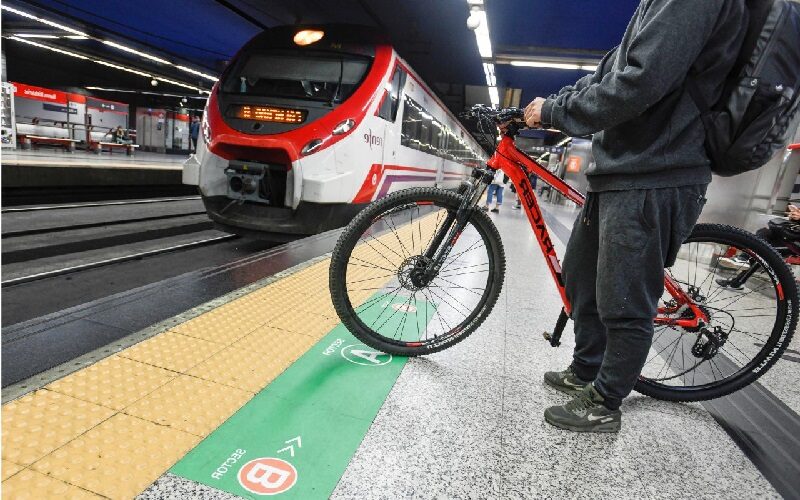 Renfe se vuelca en la interconexión ‘Tren+Bici’ para mejorar la movilidad urbana