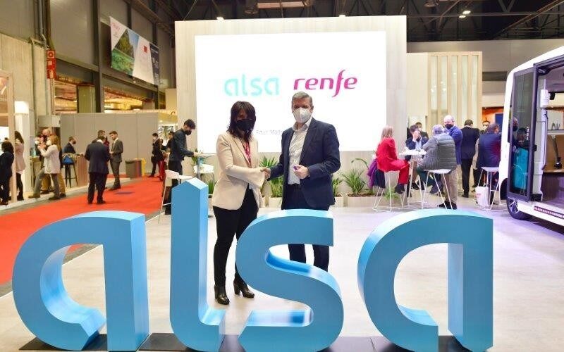 Renfe y Alsa renuevan su alianza para el uso combinado de tren y autobús