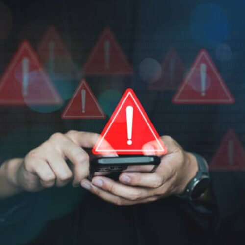 El Principado de Asturias remite un ES Alert a la población de 21 municipios costeros en aviso rojo por la AEMET