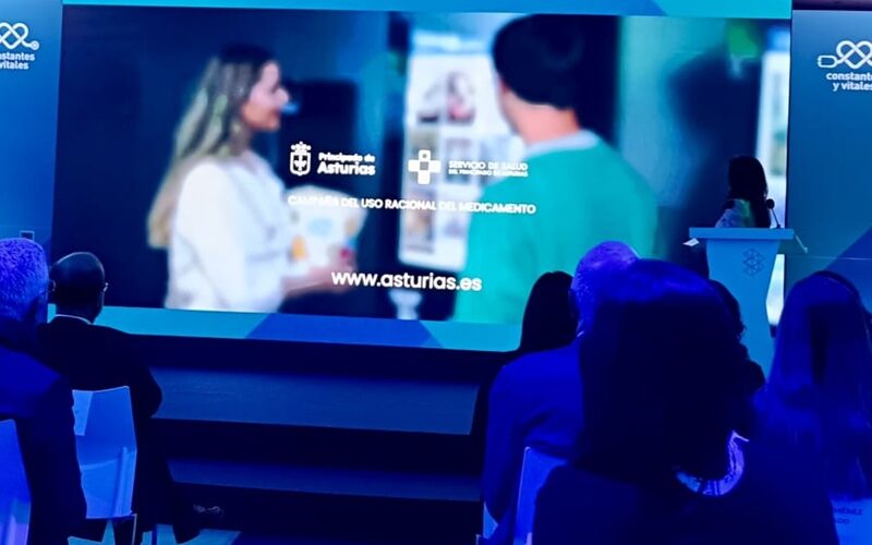 La estrategia del uso racional del medicamento, galardonada en los Premios Constantes y Vitales 2025