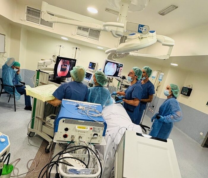 El Hospital San Agustín incorpora una técnica mínimamente invasiva para tratar la acalasia