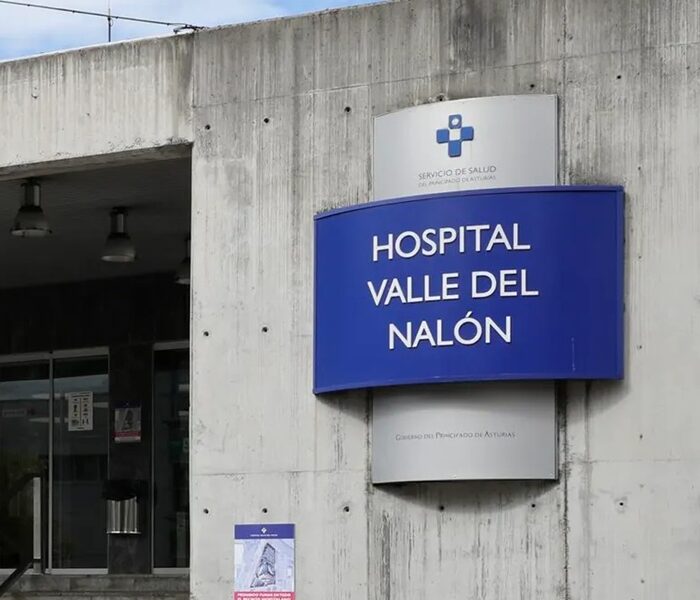 El Hospital Valle del Nalón completa con éxito un simulacro de ‘Código rosa’ por robo de bebés