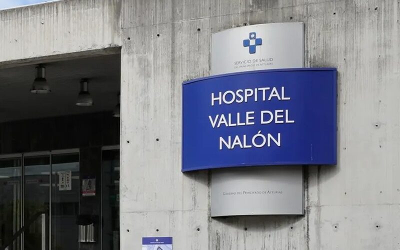 El Hospital Valle del Nalón completa con éxito un simulacro de ‘Código rosa’ por robo de bebés